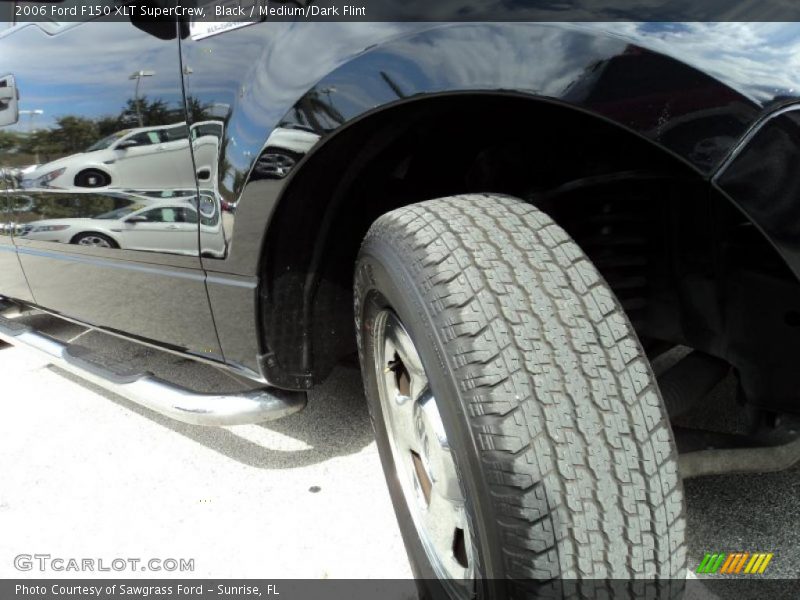 Black / Medium/Dark Flint 2006 Ford F150 XLT SuperCrew