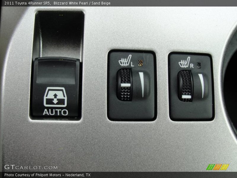 Blizzard White Pearl / Sand Beige 2011 Toyota 4Runner SR5