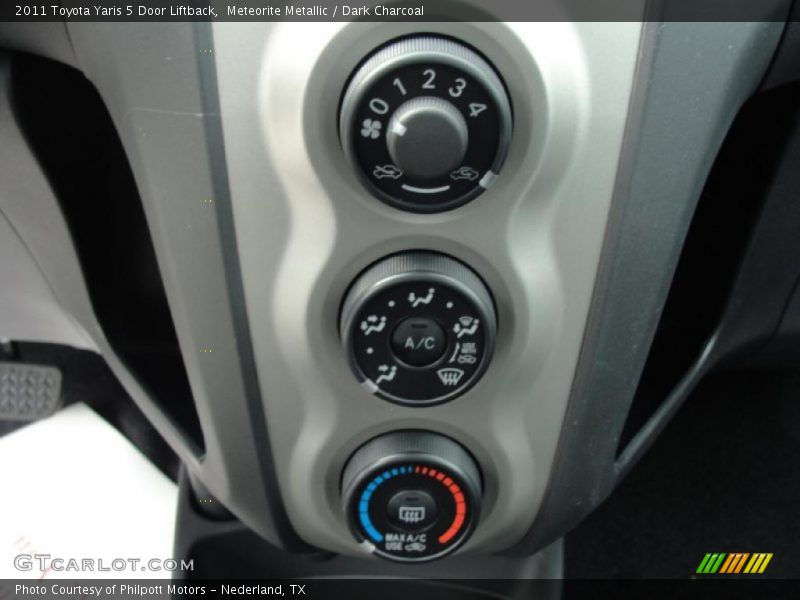 Meteorite Metallic / Dark Charcoal 2011 Toyota Yaris 5 Door Liftback