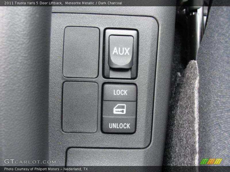 Meteorite Metallic / Dark Charcoal 2011 Toyota Yaris 5 Door Liftback