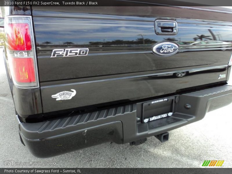 Tuxedo Black / Black 2010 Ford F150 FX2 SuperCrew