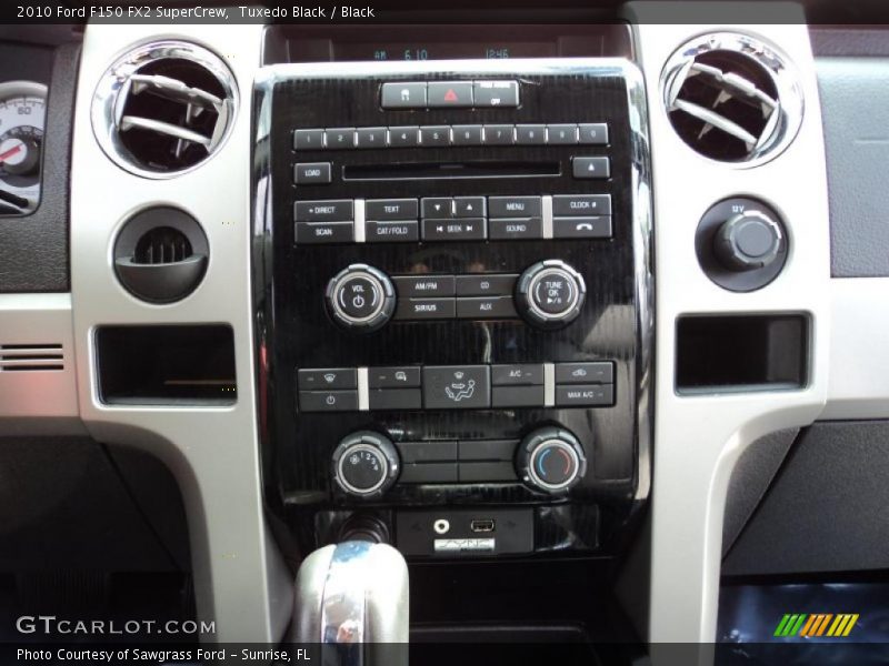 Tuxedo Black / Black 2010 Ford F150 FX2 SuperCrew