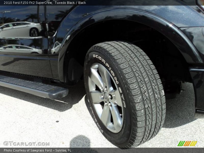 Tuxedo Black / Black 2010 Ford F150 FX2 SuperCrew