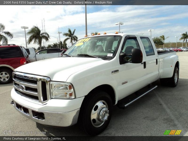 Oxford White / Medium Flint 2006 Ford F350 Super Duty XLT Crew Cab Dually