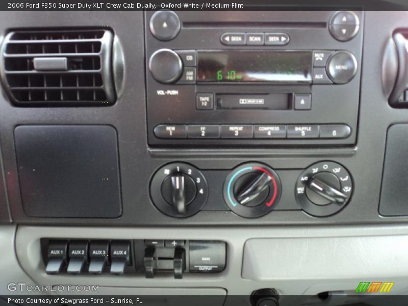 Oxford White / Medium Flint 2006 Ford F350 Super Duty XLT Crew Cab Dually