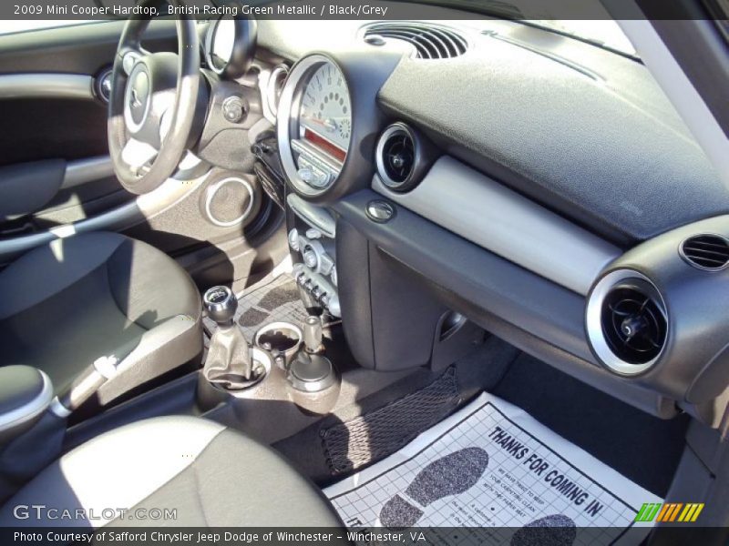 British Racing Green Metallic / Black/Grey 2009 Mini Cooper Hardtop