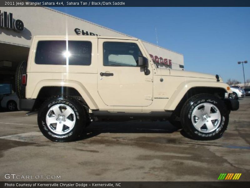 Sahara Tan / Black/Dark Saddle 2011 Jeep Wrangler Sahara 4x4