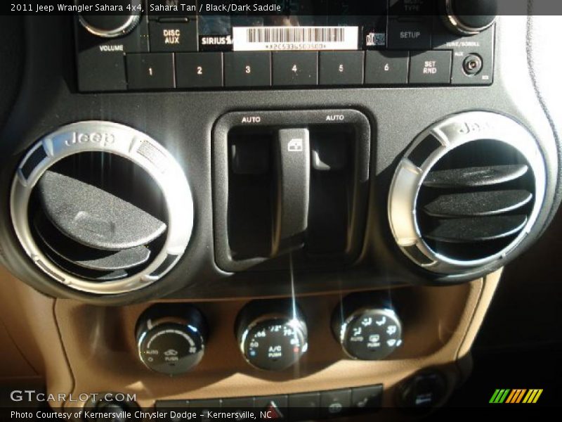 Sahara Tan / Black/Dark Saddle 2011 Jeep Wrangler Sahara 4x4