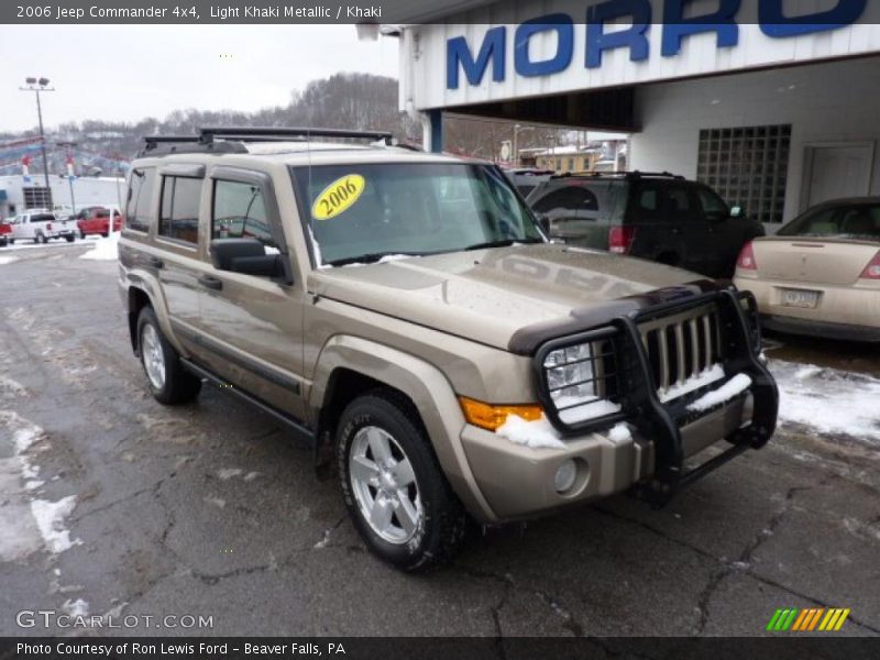 Light Khaki Metallic / Khaki 2006 Jeep Commander 4x4