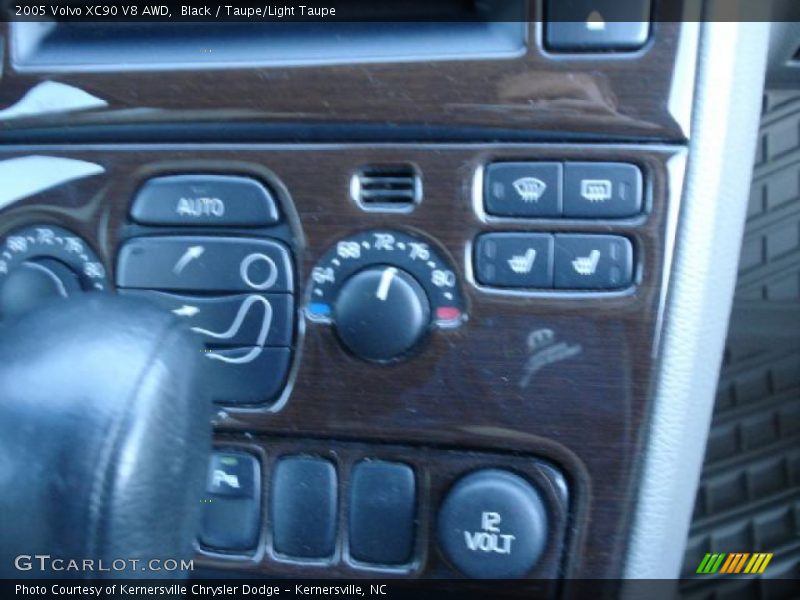 Black / Taupe/Light Taupe 2005 Volvo XC90 V8 AWD
