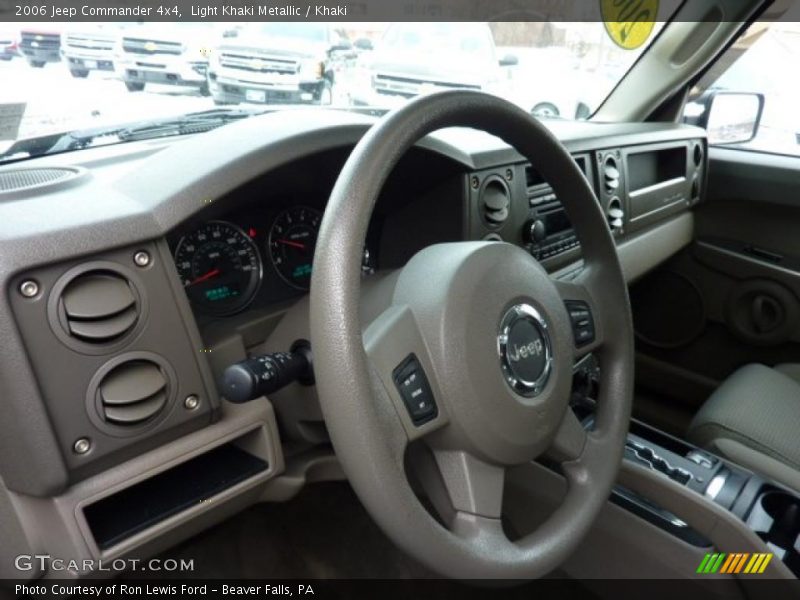 Light Khaki Metallic / Khaki 2006 Jeep Commander 4x4