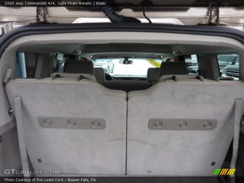 Light Khaki Metallic / Khaki 2006 Jeep Commander 4x4