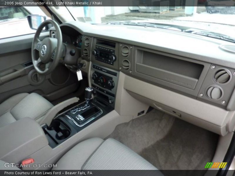 Light Khaki Metallic / Khaki 2006 Jeep Commander 4x4