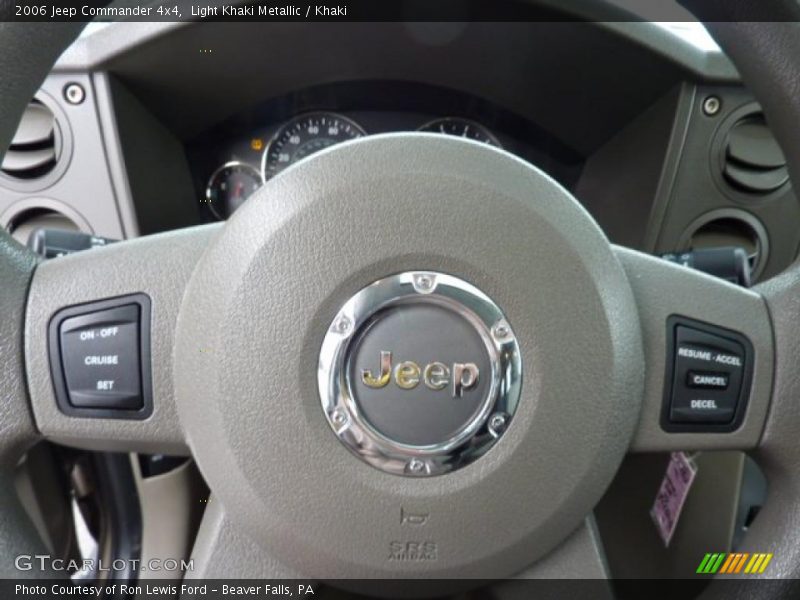 Light Khaki Metallic / Khaki 2006 Jeep Commander 4x4