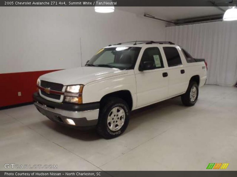 Summit White / Tan/Neutral 2005 Chevrolet Avalanche Z71 4x4
