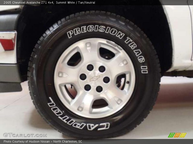 Summit White / Tan/Neutral 2005 Chevrolet Avalanche Z71 4x4