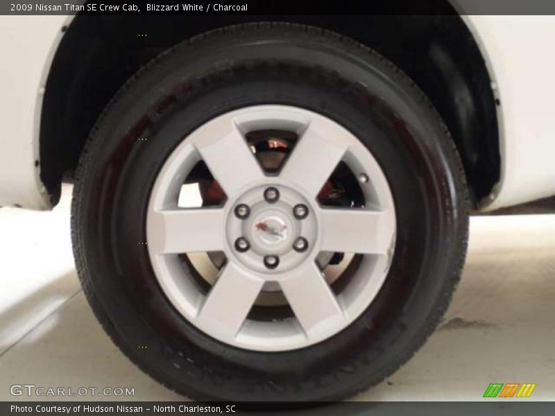 Blizzard White / Charcoal 2009 Nissan Titan SE Crew Cab
