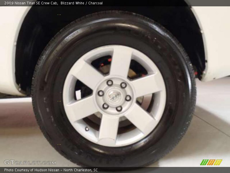 Blizzard White / Charcoal 2009 Nissan Titan SE Crew Cab