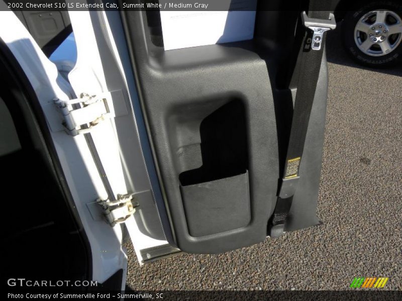 Summit White / Medium Gray 2002 Chevrolet S10 LS Extended Cab