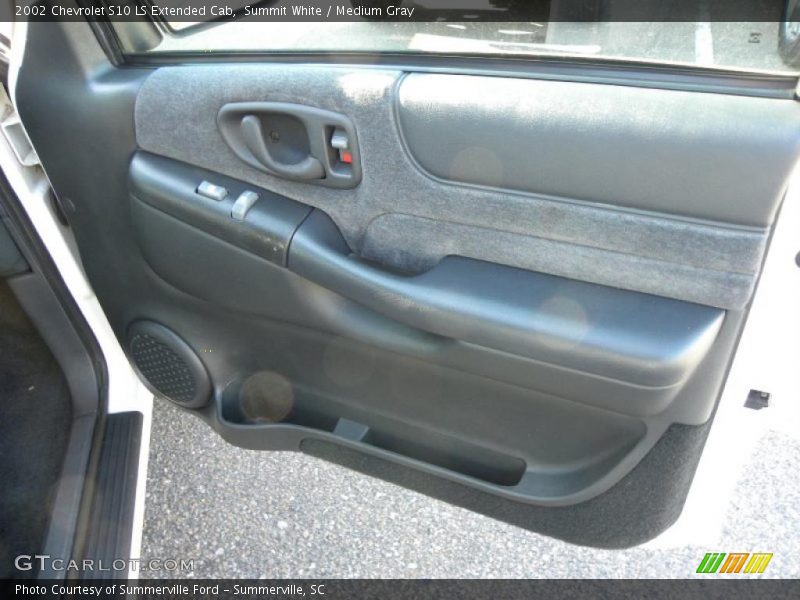 Summit White / Medium Gray 2002 Chevrolet S10 LS Extended Cab