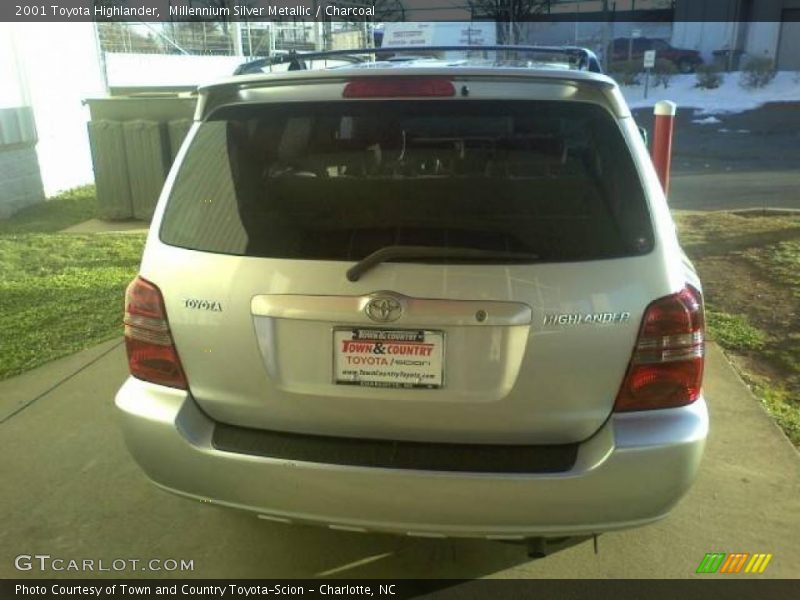 Millennium Silver Metallic / Charcoal 2001 Toyota Highlander
