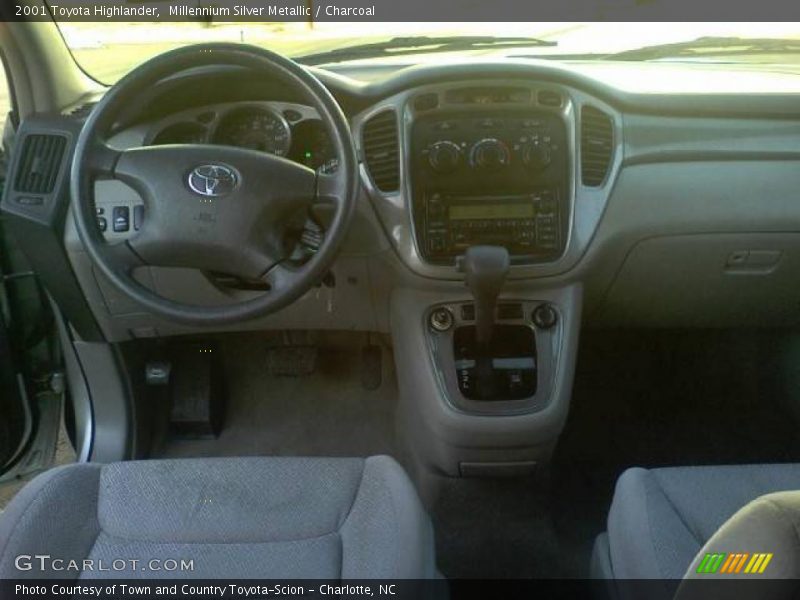 Millennium Silver Metallic / Charcoal 2001 Toyota Highlander
