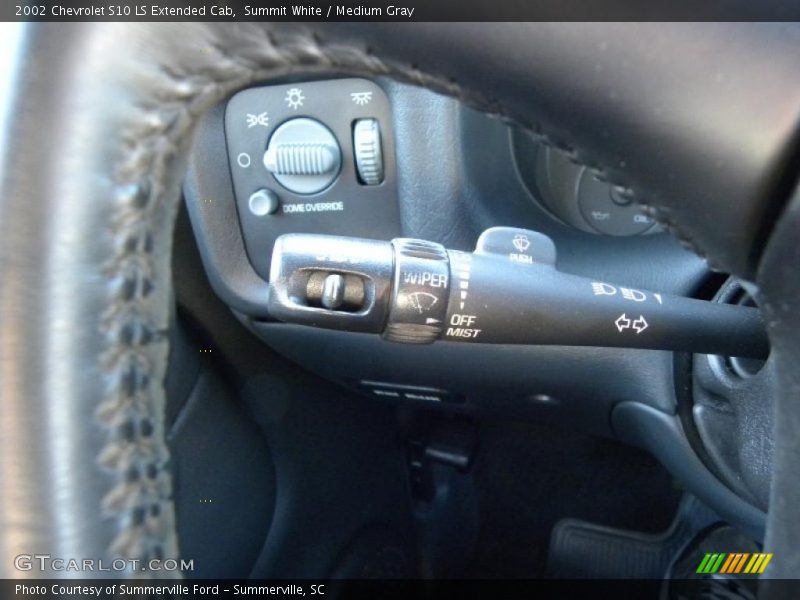 Summit White / Medium Gray 2002 Chevrolet S10 LS Extended Cab