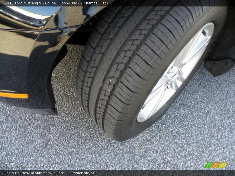 Ebony Black / Charcoal Black 2011 Ford Mustang V6 Coupe