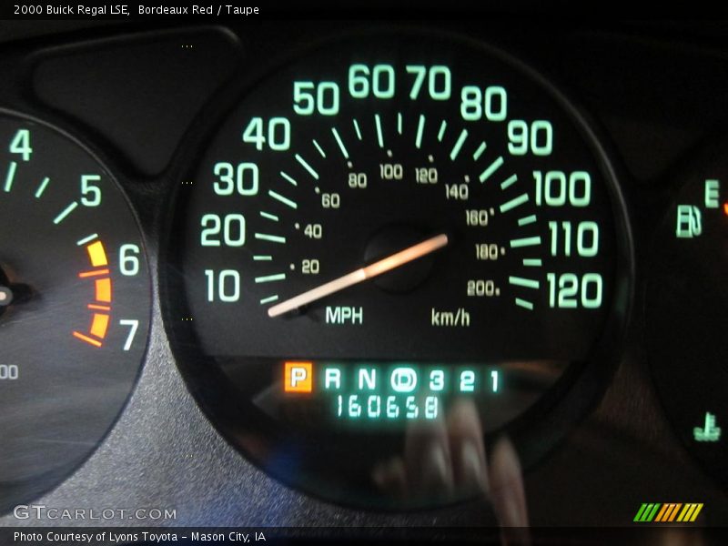 Bordeaux Red / Taupe 2000 Buick Regal LSE