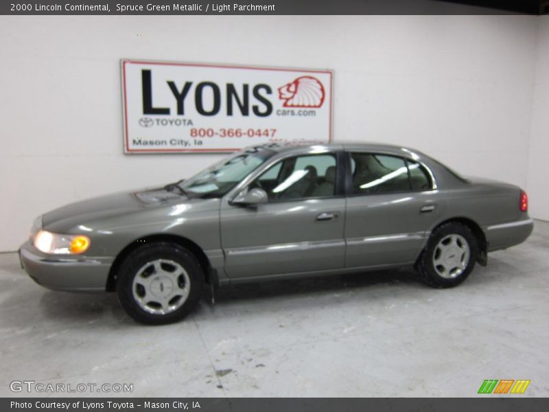 Spruce Green Metallic / Light Parchment 2000 Lincoln Continental