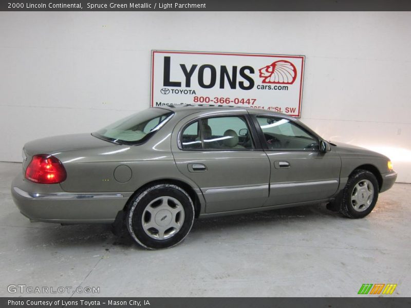 Spruce Green Metallic / Light Parchment 2000 Lincoln Continental