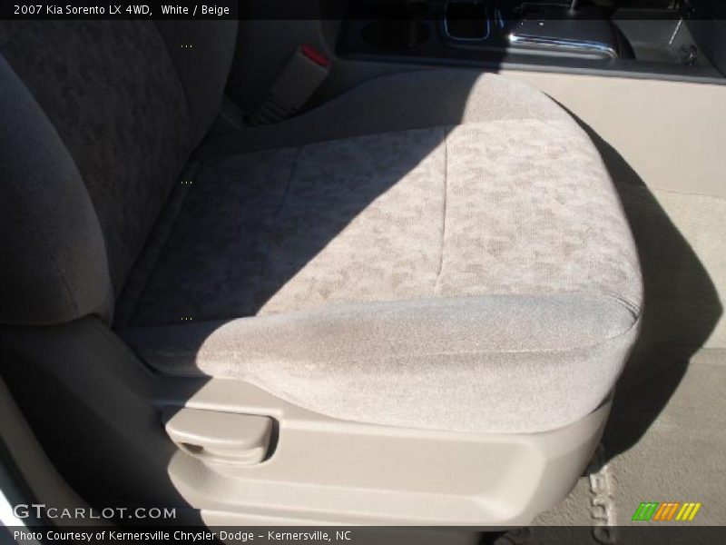 White / Beige 2007 Kia Sorento LX 4WD