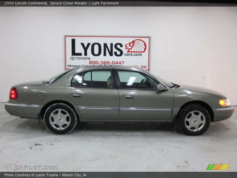 Spruce Green Metallic / Light Parchment 2000 Lincoln Continental