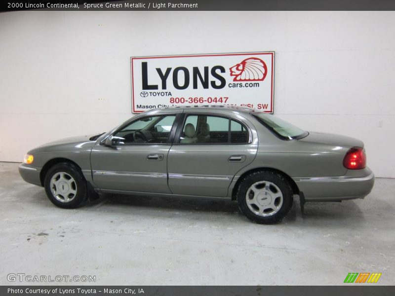 Spruce Green Metallic / Light Parchment 2000 Lincoln Continental