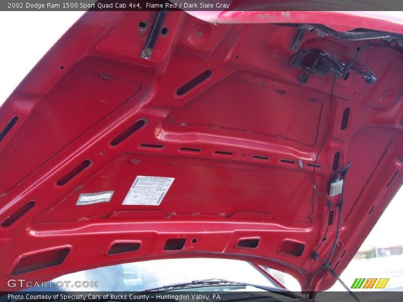 Flame Red / Dark Slate Gray 2002 Dodge Ram 1500 Sport Quad Cab 4x4