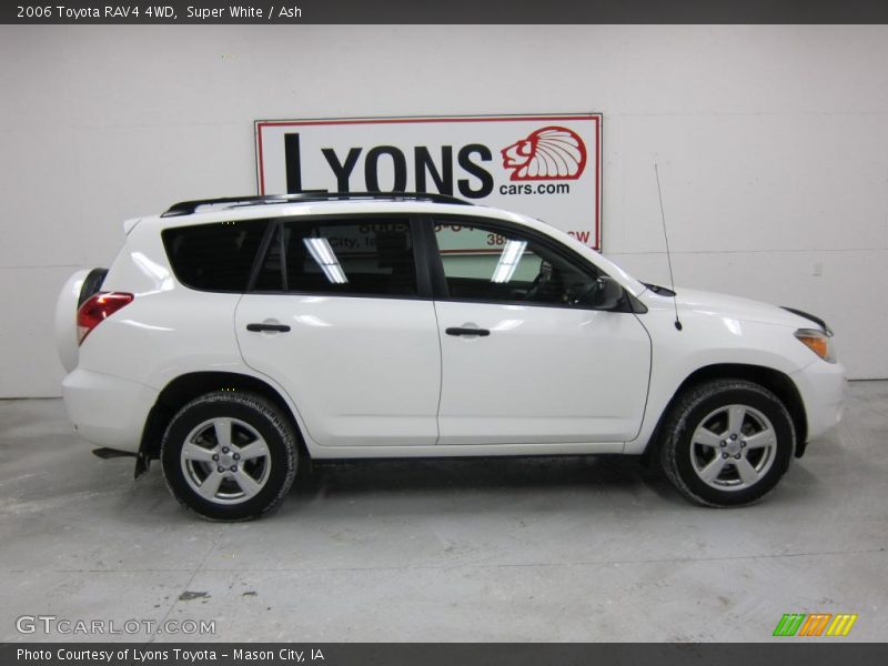 Super White / Ash 2006 Toyota RAV4 4WD