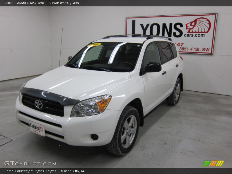 Super White / Ash 2006 Toyota RAV4 4WD