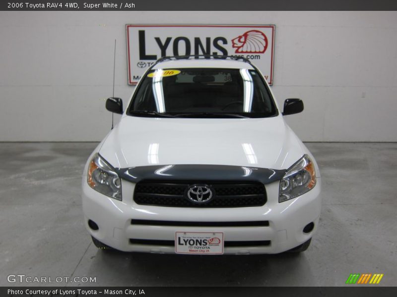 Super White / Ash 2006 Toyota RAV4 4WD