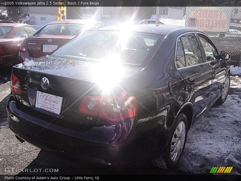 Black / Pure Beige 2005 Volkswagen Jetta 2.5 Sedan