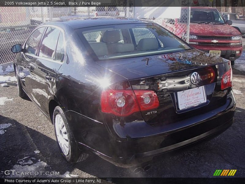 Black / Pure Beige 2005 Volkswagen Jetta 2.5 Sedan