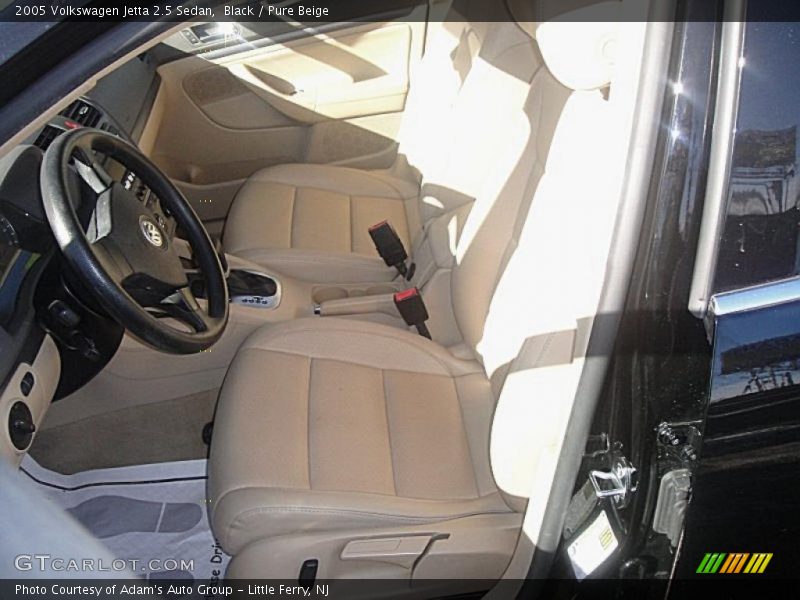 Black / Pure Beige 2005 Volkswagen Jetta 2.5 Sedan