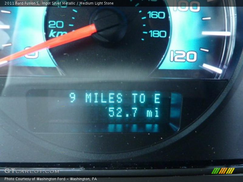 Ingot Silver Metallic / Medium Light Stone 2011 Ford Fusion S