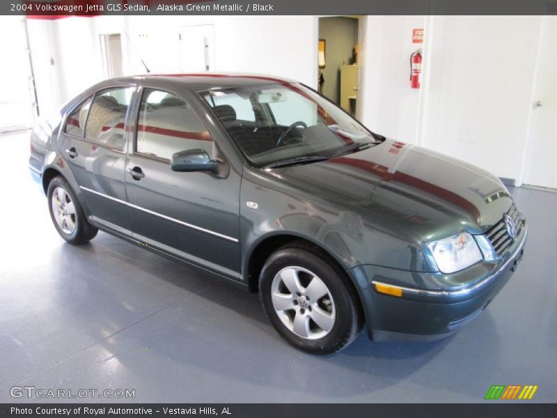 Alaska Green Metallic / Black 2004 Volkswagen Jetta GLS Sedan