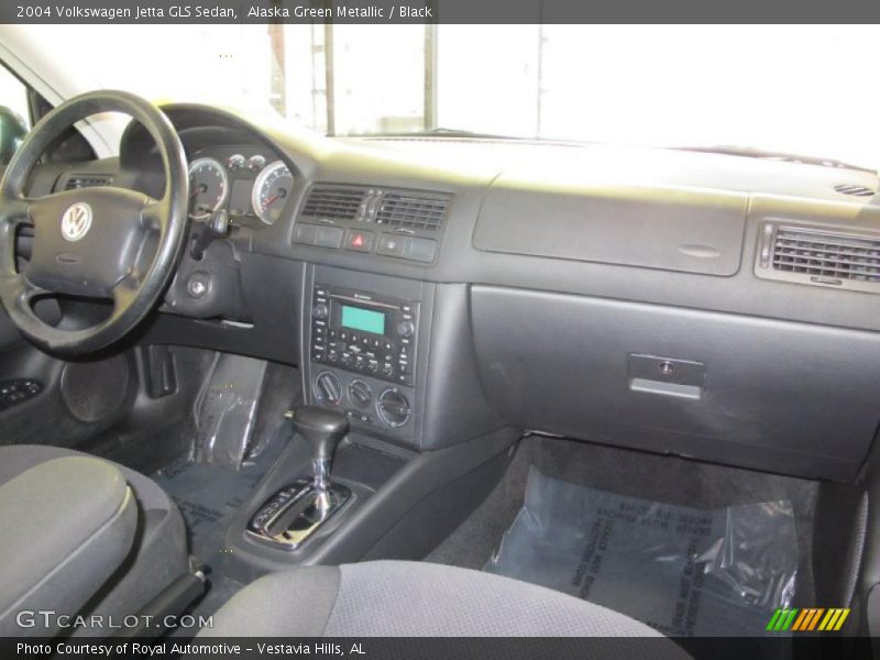 Alaska Green Metallic / Black 2004 Volkswagen Jetta GLS Sedan