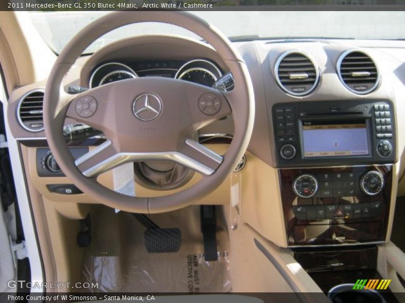 Arctic White / Cashmere 2011 Mercedes-Benz GL 350 Blutec 4Matic