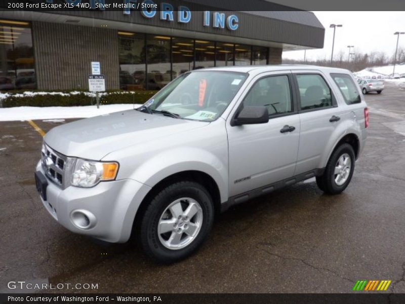 Front 3/4 View of 2008 Escape XLS 4WD