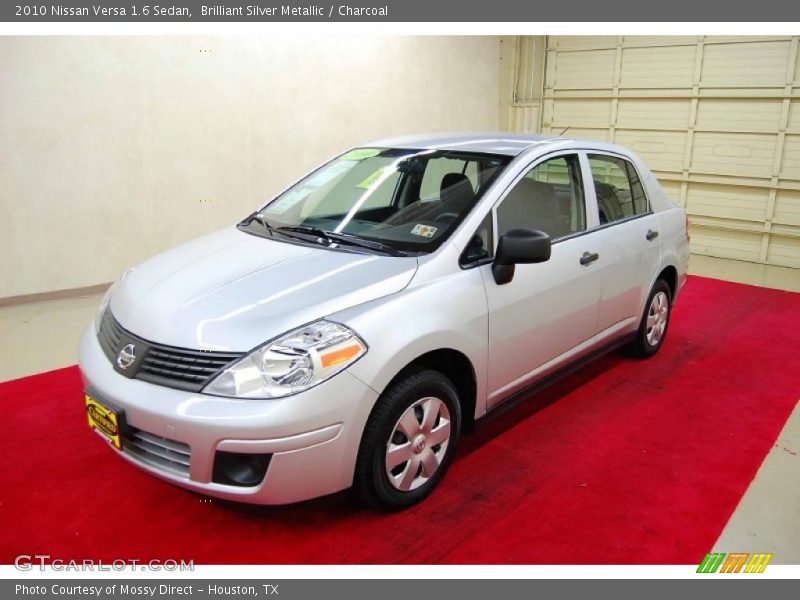 Brilliant Silver Metallic / Charcoal 2010 Nissan Versa 1.6 Sedan