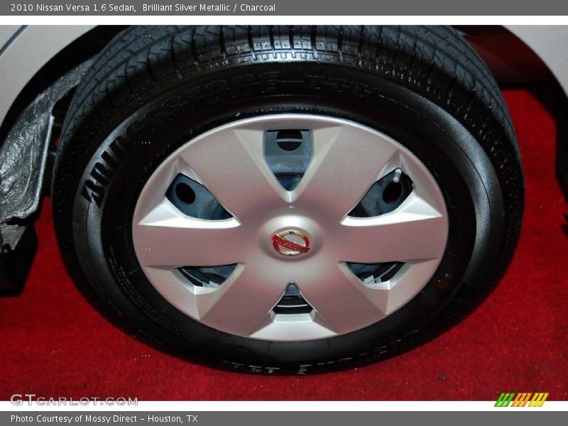 Brilliant Silver Metallic / Charcoal 2010 Nissan Versa 1.6 Sedan