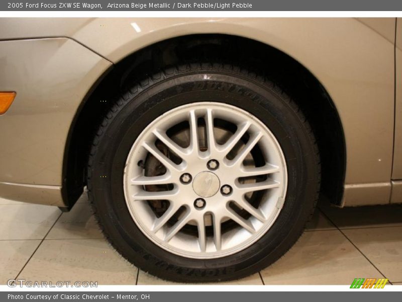 Arizona Beige Metallic / Dark Pebble/Light Pebble 2005 Ford Focus ZXW SE Wagon