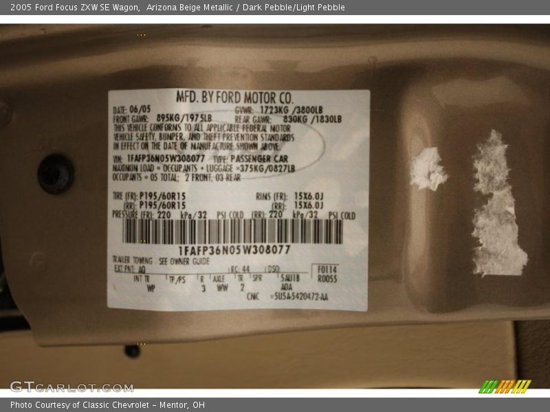 Arizona Beige Metallic / Dark Pebble/Light Pebble 2005 Ford Focus ZXW SE Wagon
